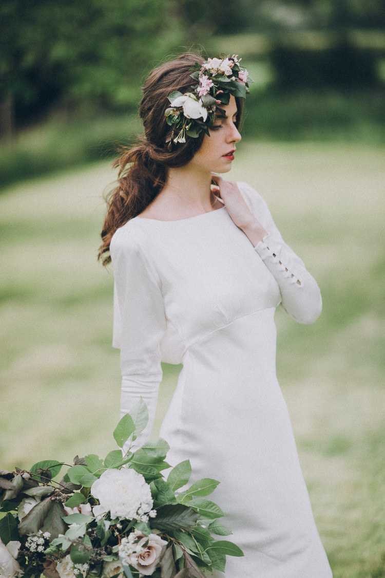 Soft Natural Woodland Wedding Ideas http://www.matthoranphotography.com/