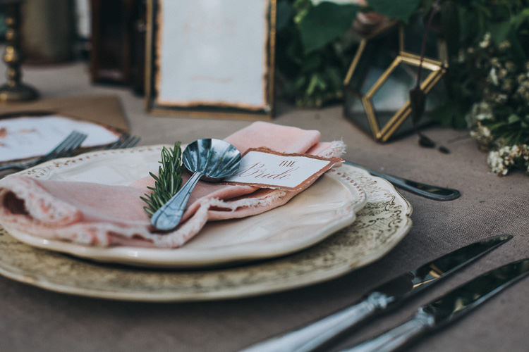 Soft Natural Woodland Wedding Ideas http://www.matthoranphotography.com/