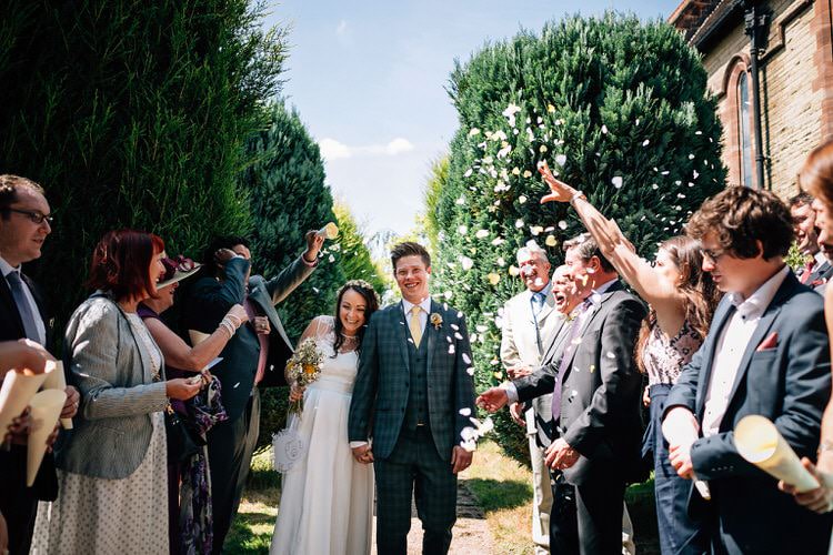 Confetti Throw Natural Rustic Yellow Wedding http://www.edbrownphotography.co.uk/