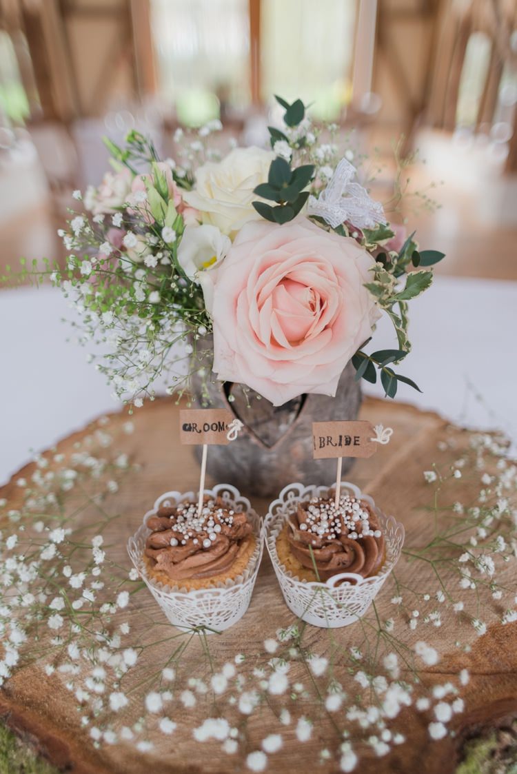 Bride Groom Cupcakes Flowers Centrepiece Log Decor Pretty Pale Pink Country Barn Wedding http://kerriemitchell.co.uk/