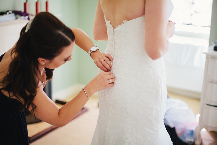 Rustic Woodland Floral Wedding http://kellyjphotography.co.uk/