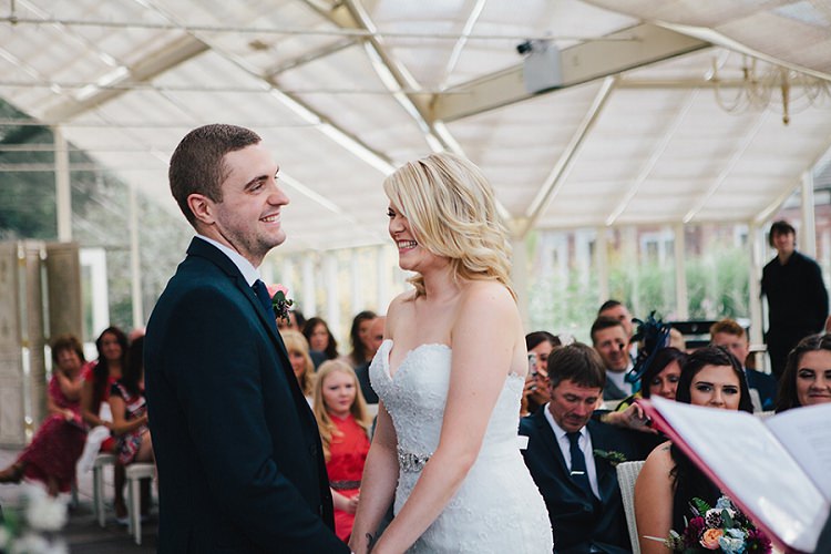 Rustic Woodland Floral Wedding http://kellyjphotography.co.uk/