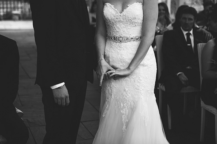 Rustic Woodland Floral Wedding http://kellyjphotography.co.uk/