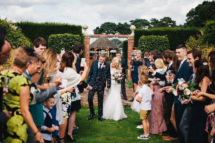 Rustic Woodland Floral Wedding http://kellyjphotography.co.uk/