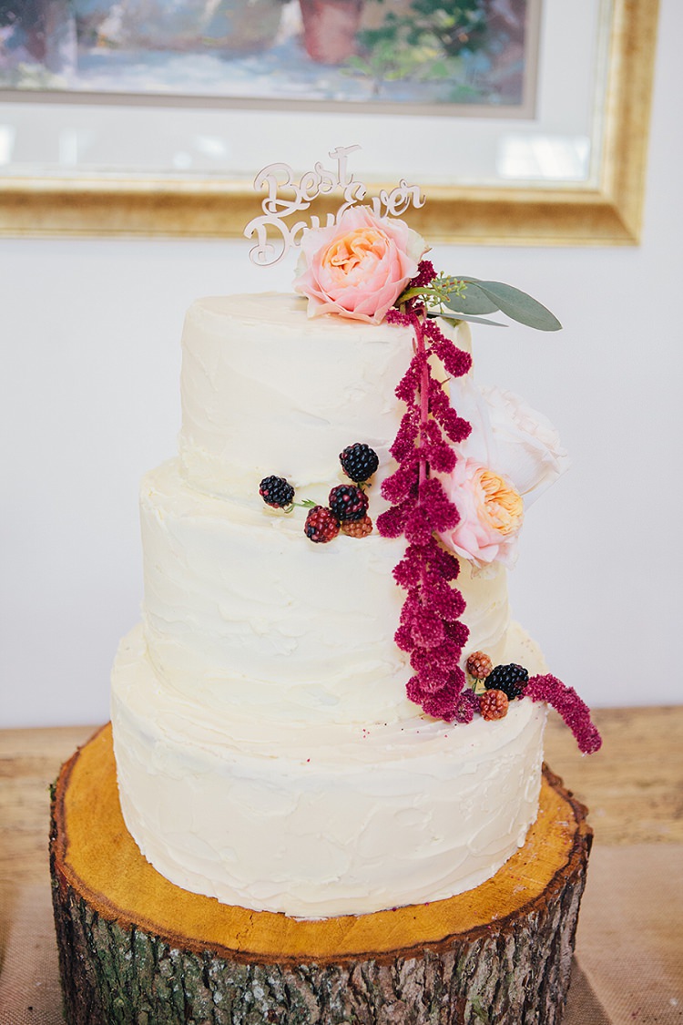 Buttercream Cake Log Stand Flowers Rustic Woodland Floral Wedding http://kellyjphotography.co.uk/