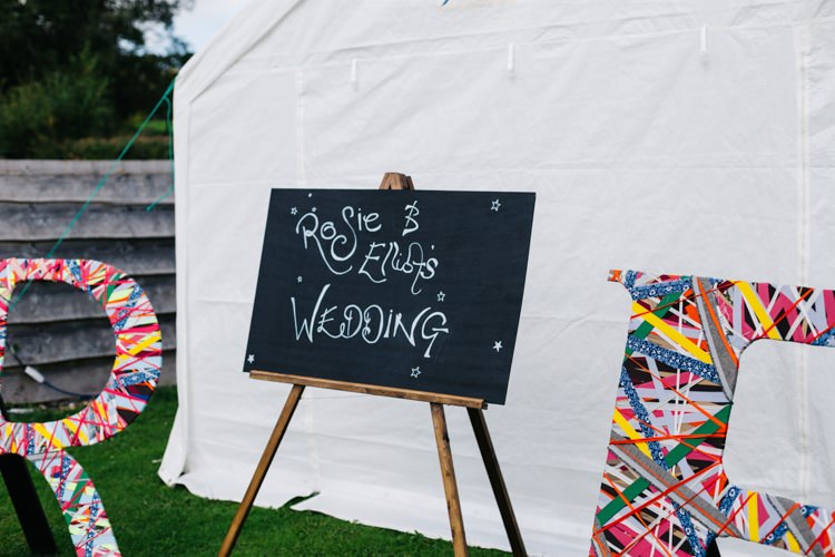 Black Board Chalk Sign Vintage Home Made Farm Wedding http://www.honeyandthemoonphotography.co.uk/
