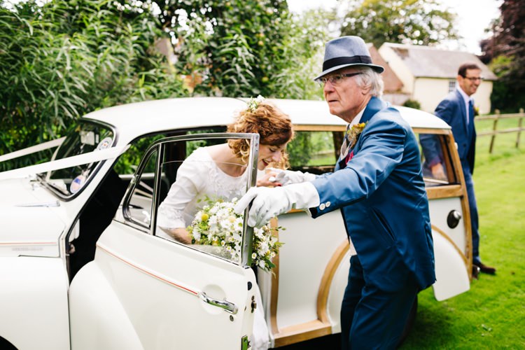Vintage Home Made Farm Wedding http://www.honeyandthemoonphotography.co.uk/