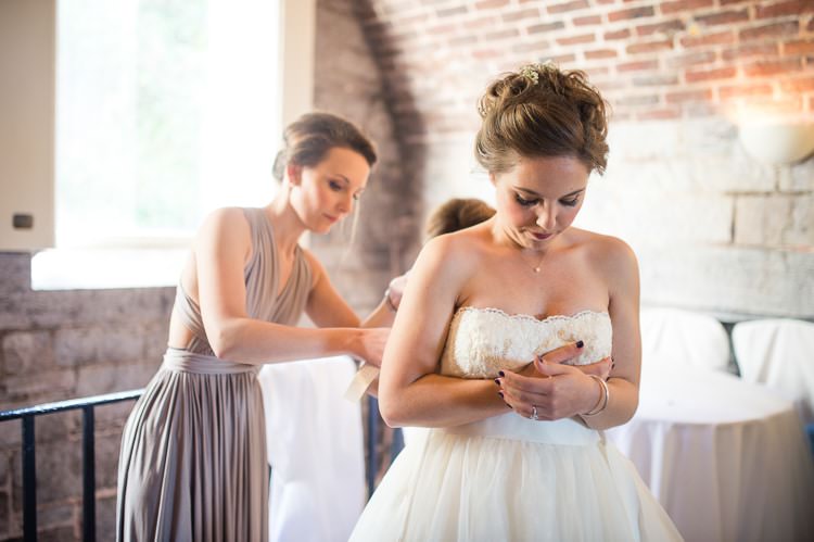 Beautiful Cliffside Floral Wedding http://karibellamy.com/