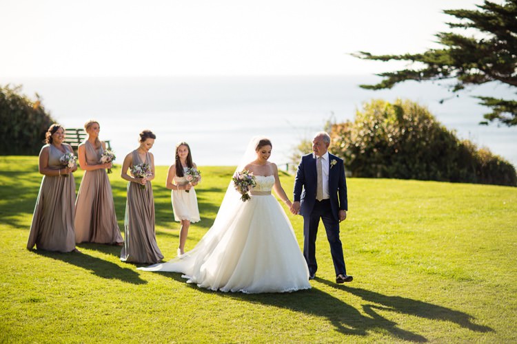 Beautiful Cliffside Floral Wedding http://karibellamy.com/