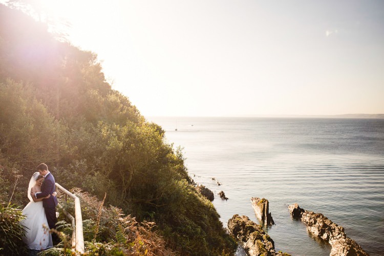 Beautiful Cliffside Floral Wedding http://karibellamy.com/