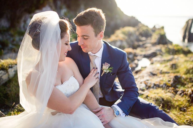 Beautiful Cliffside Floral Wedding http://karibellamy.com/