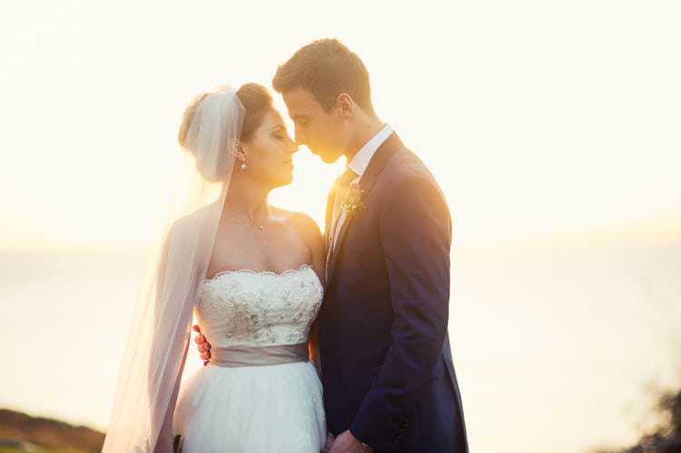 Beautiful Cliffside Floral Wedding http://karibellamy.com/