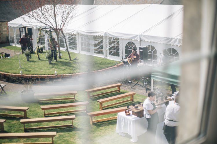 Wild Flowers Outdoors Heartfelt DIY Wedding http://www.mattandesther.co.uk/