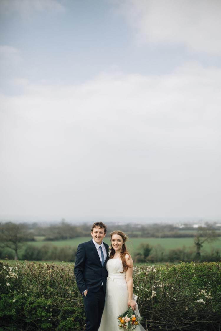Wild Flowers Outdoors Heartfelt DIY Wedding http://www.mattandesther.co.uk/
