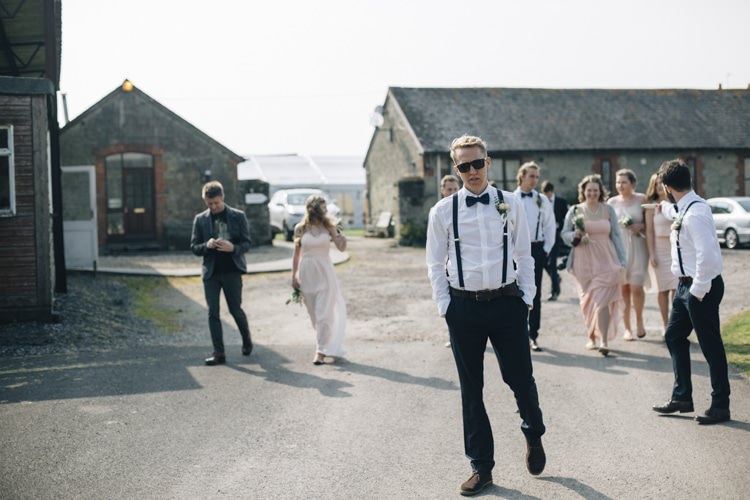 Wild Flowers Outdoors Heartfelt DIY Wedding http://www.mattandesther.co.uk/