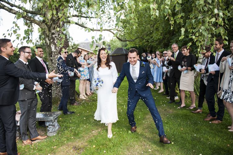 Vintage Cornflower Blue Wedding http://eleanorjaneweddings.co.uk/