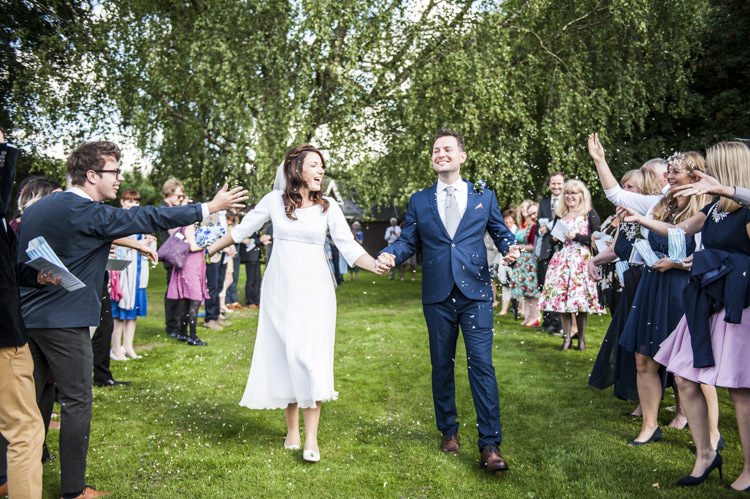 Vintage Cornflower Blue Wedding http://eleanorjaneweddings.co.uk/