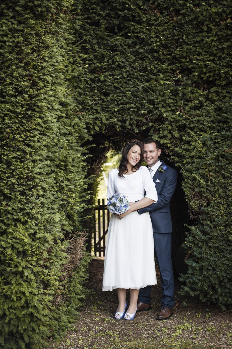 Vintage Cornflower Blue Wedding http://eleanorjaneweddings.co.uk/