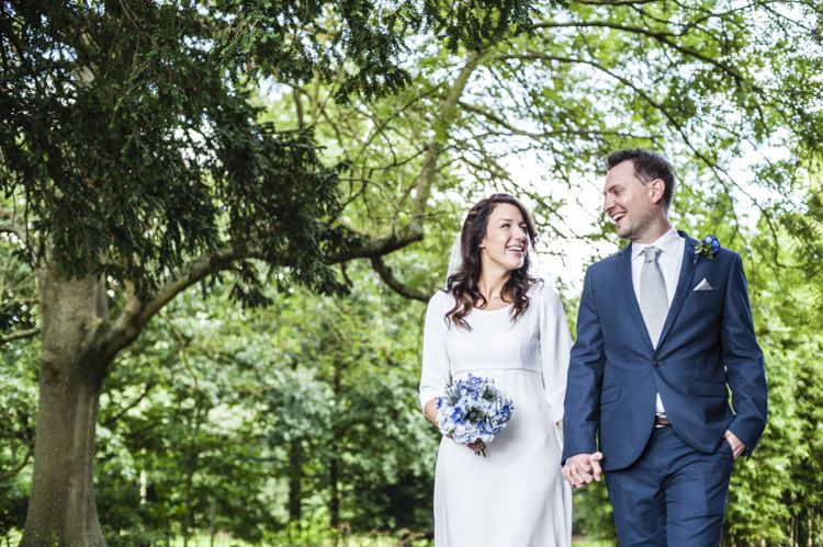 Vintage Cornflower Blue Wedding http://eleanorjaneweddings.co.uk/