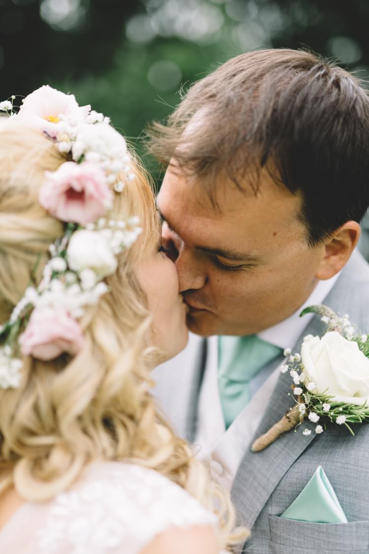 Boho Beer Festival Wedding http://www.emilysteve.com/