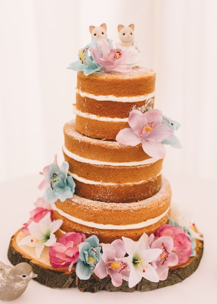 Naked Cake Sponge Layers Flowers Topper Boho Beer Festival Wedding http://www.emilysteve.com/