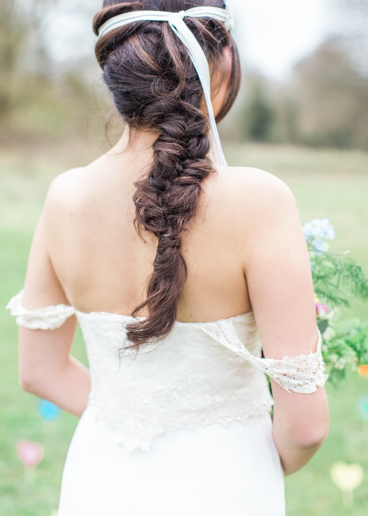Fishtale Plait Bride Bridal Hair Style Boho Bohemian Colourful Festival Wedding Ideas http://www.sungblue.com/