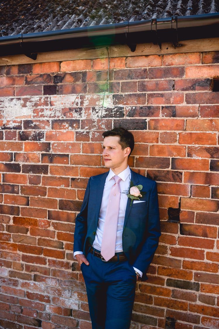 Navy Blue Hugo Boss Suit Groom Pink Tie Classic Rustic Country Barn Wedding http://www.lisacarpenterphotos.com/