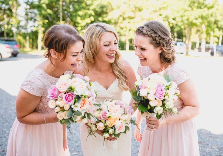 Pink Peach Blush Rose Bouquets Bride Bridesmaids Flowers Classic Rustic Country Barn Wedding http://www.lisacarpenterphotos.com/