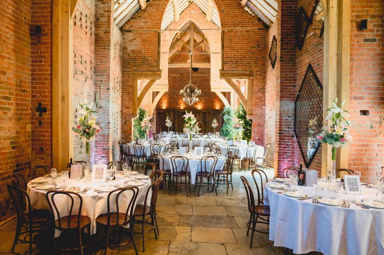 Classic Rustic Country Barn Wedding http://www.lisacarpenterphotos.com/