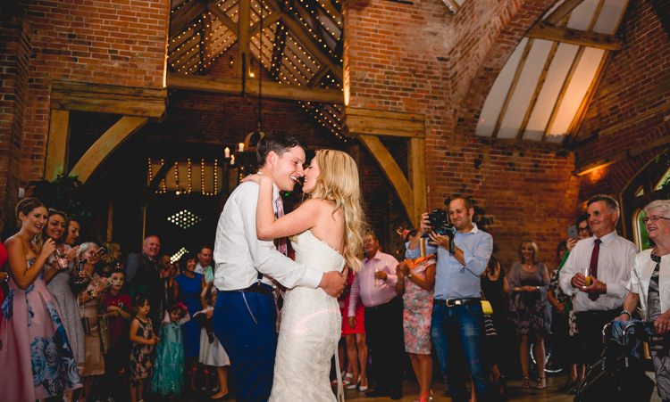 Classic Rustic Country Barn Wedding http://www.lisacarpenterphotos.com/