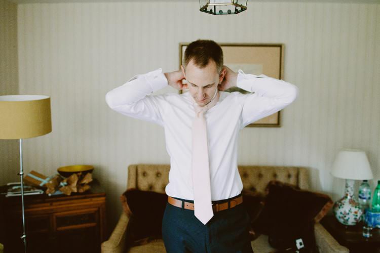 Romantic Pastel Countryside Wedding http://davidjenkinsphotography.com/
