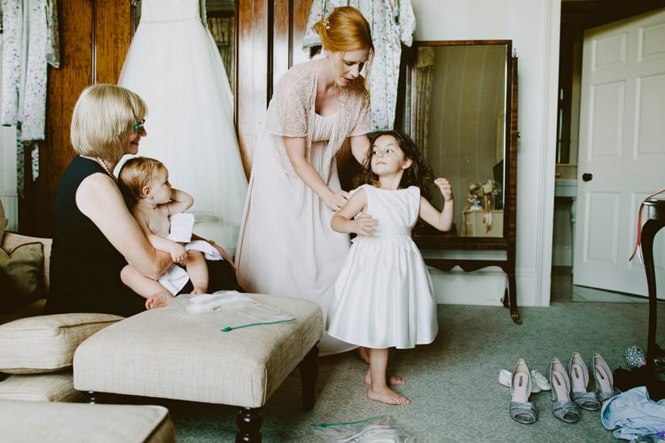 Romantic Pastel Countryside Wedding http://davidjenkinsphotography.com/