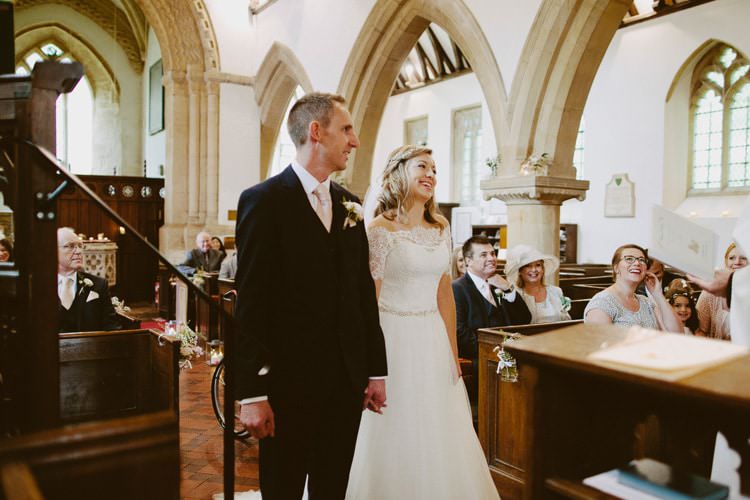 Romantic Pastel Countryside Wedding http://davidjenkinsphotography.com/