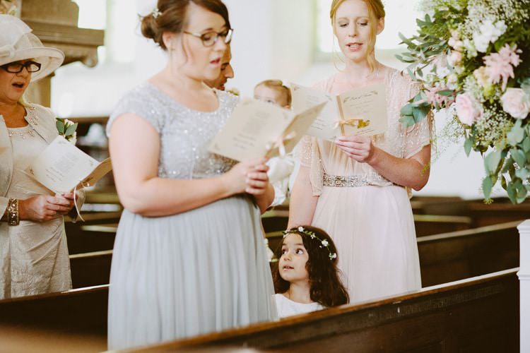 Romantic Pastel Countryside Wedding http://davidjenkinsphotography.com/