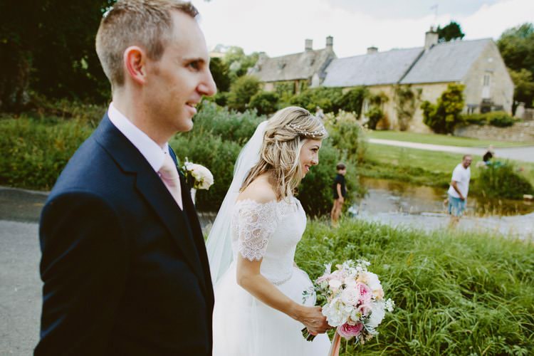 Romantic Pastel Countryside Wedding http://davidjenkinsphotography.com/