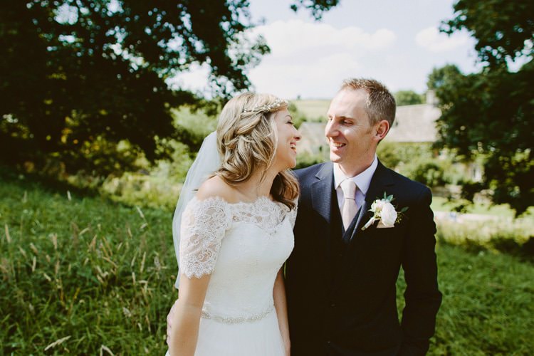 Romantic Pastel Countryside Wedding http://davidjenkinsphotography.com/