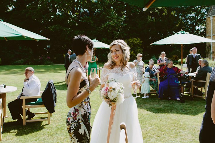 Romantic Pastel Countryside Wedding http://davidjenkinsphotography.com/