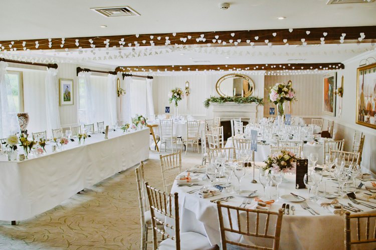 Romantic Pastel Countryside Wedding http://davidjenkinsphotography.com/