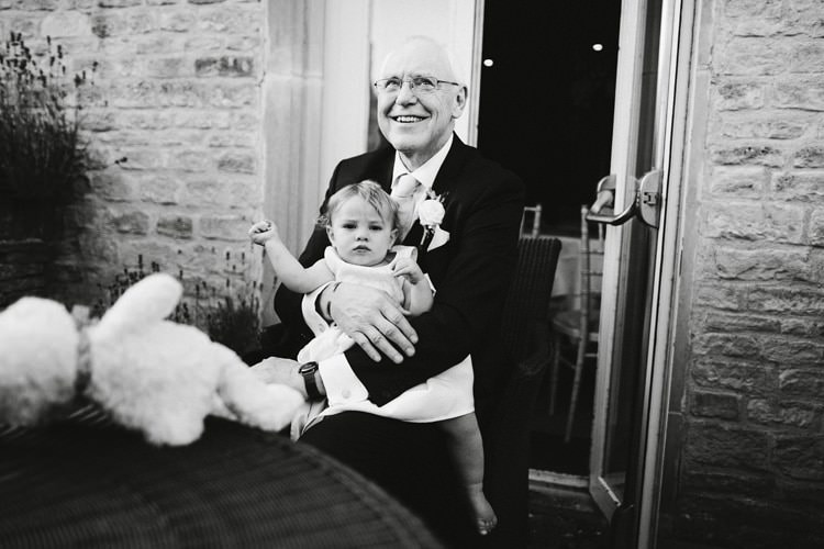 Romantic Pastel Countryside Wedding http://davidjenkinsphotography.com/