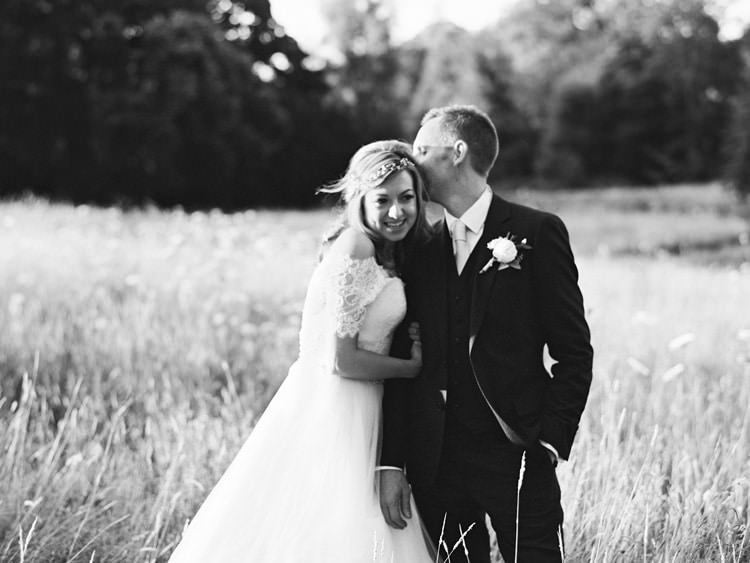 Romantic Pastel Countryside Wedding http://davidjenkinsphotography.com/