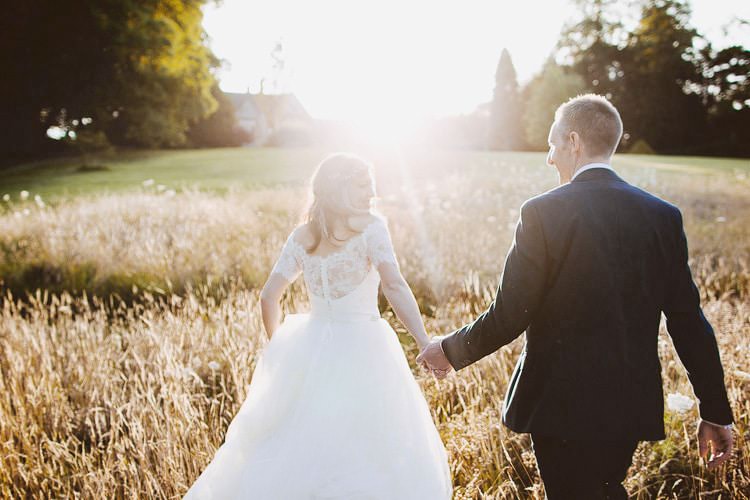Romantic Pastel Countryside Wedding http://davidjenkinsphotography.com/