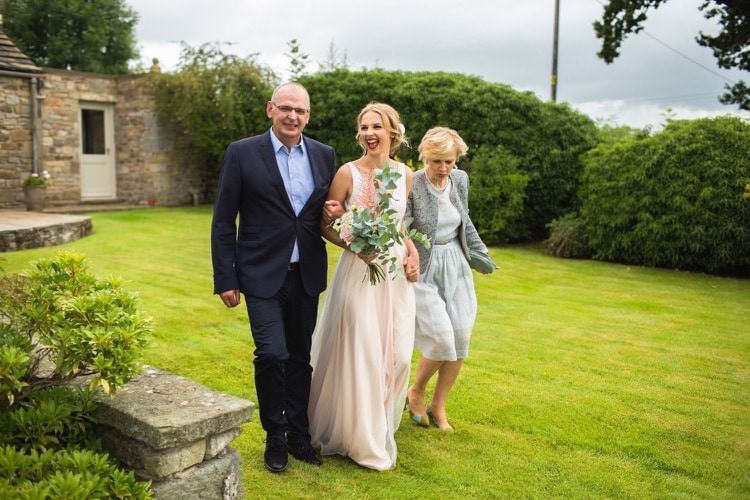 Fun DIY Back Garden Party Wedding http://www.motiejus.com/