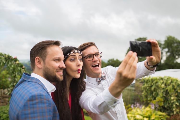 Fun DIY Back Garden Party Wedding http://www.motiejus.com/