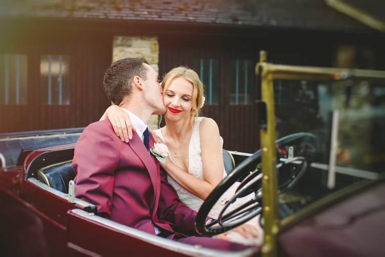 Fun DIY Back Garden Party Wedding http://www.motiejus.com/