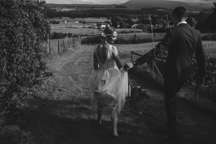 Fun DIY Back Garden Party Wedding http://www.motiejus.com/