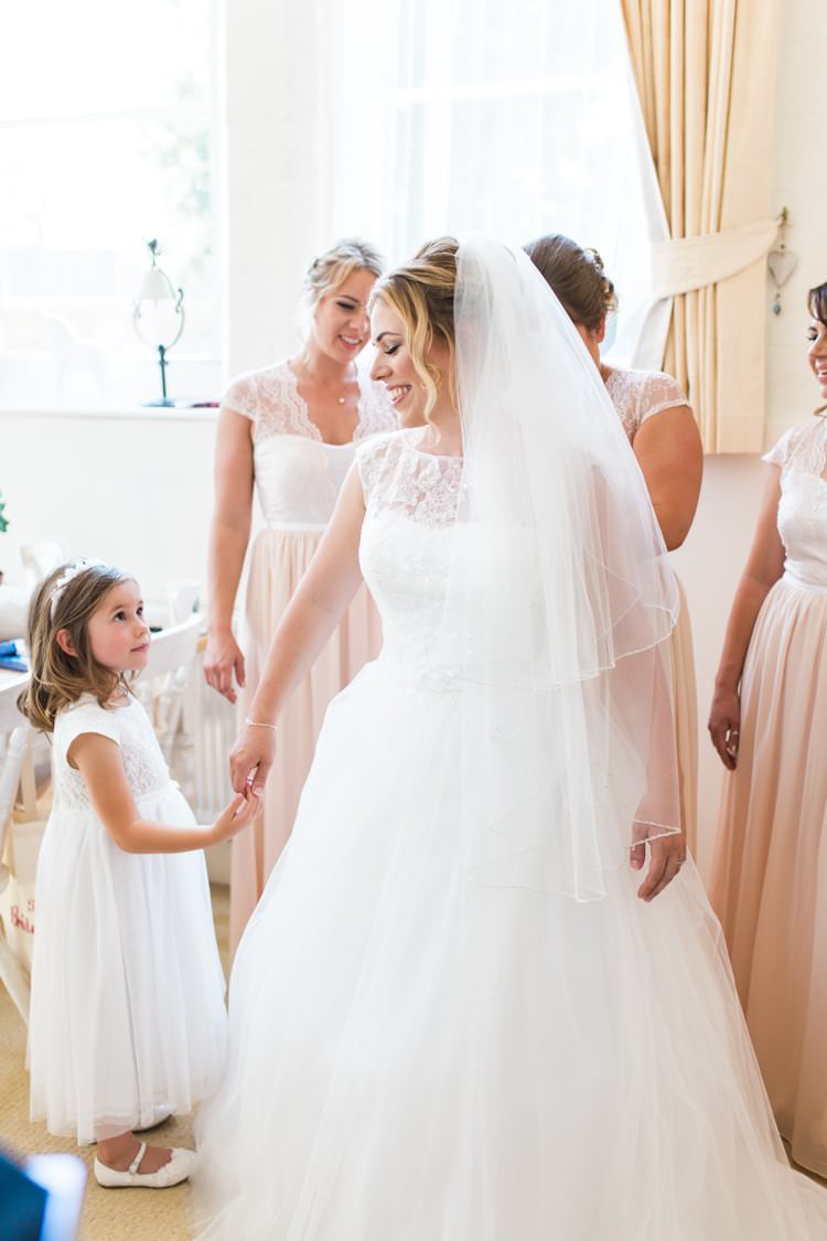 Fresh Pretty Humanist Wedding http://summerlilystudio.com/