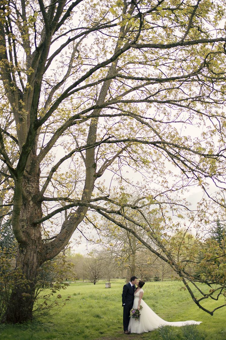 Romantic Country Tipi Wedding http://jodiecoolingphotography.com/