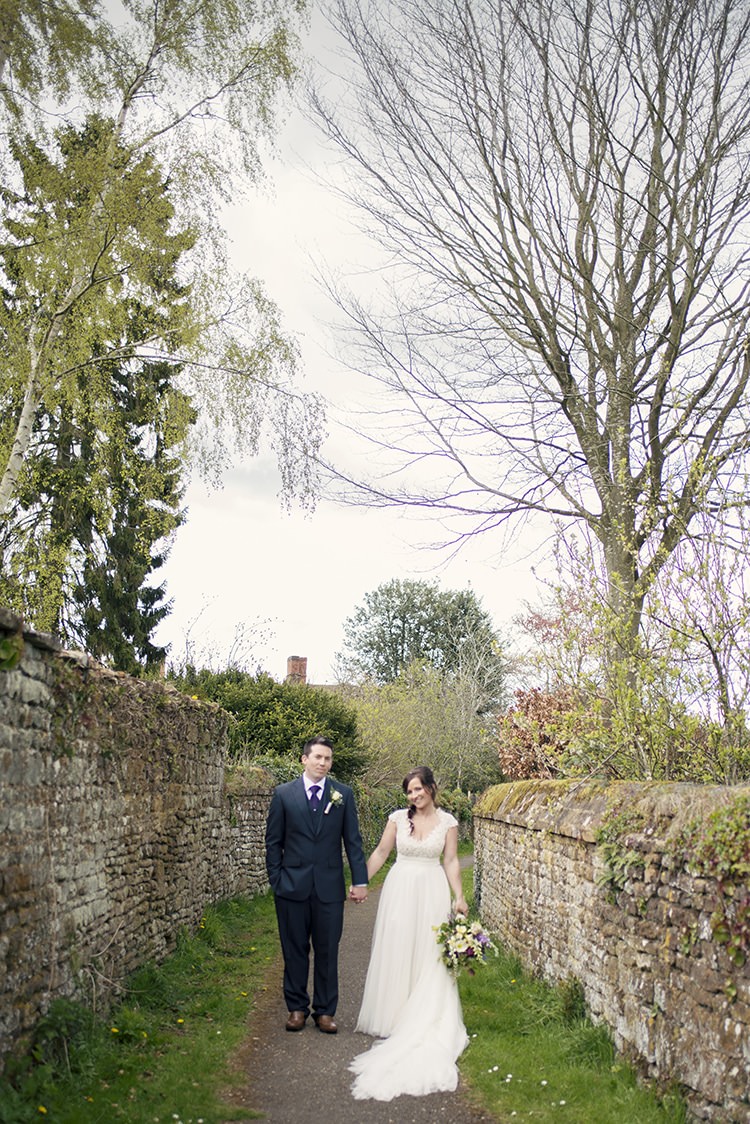 Romantic Country Tipi Wedding http://jodiecoolingphotography.com/
