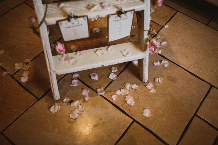 Floral Rustic Country Barn Wedding http://www.allymphotography.com/