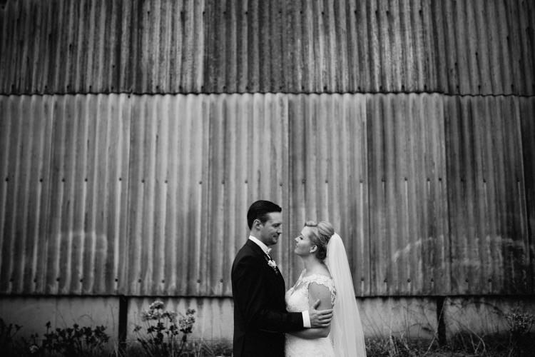 Floral Rustic Country Barn Wedding http://www.allymphotography.com/